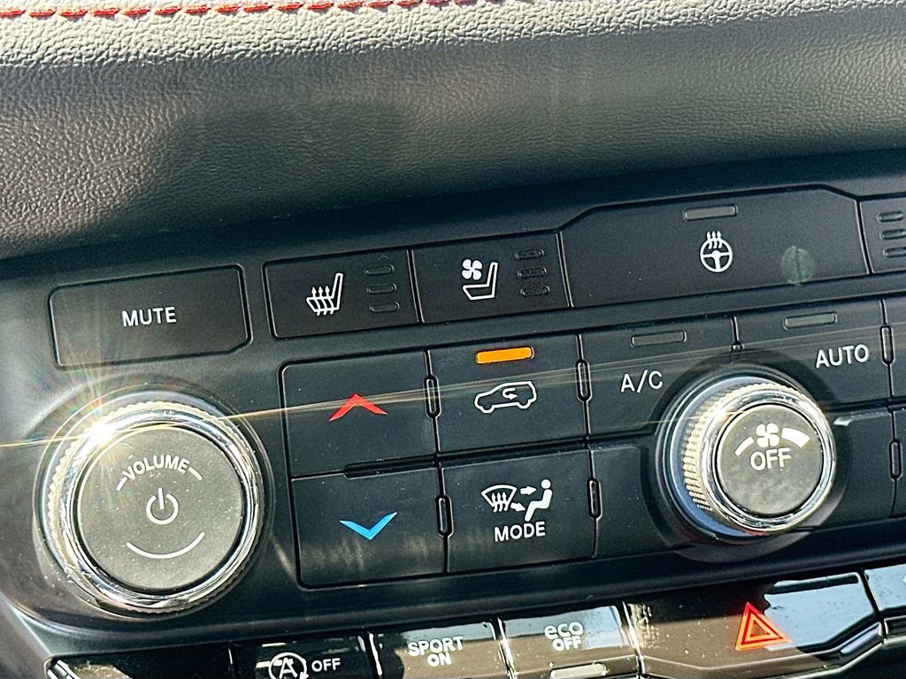 Used 2024 Dodge Durango GT image 20