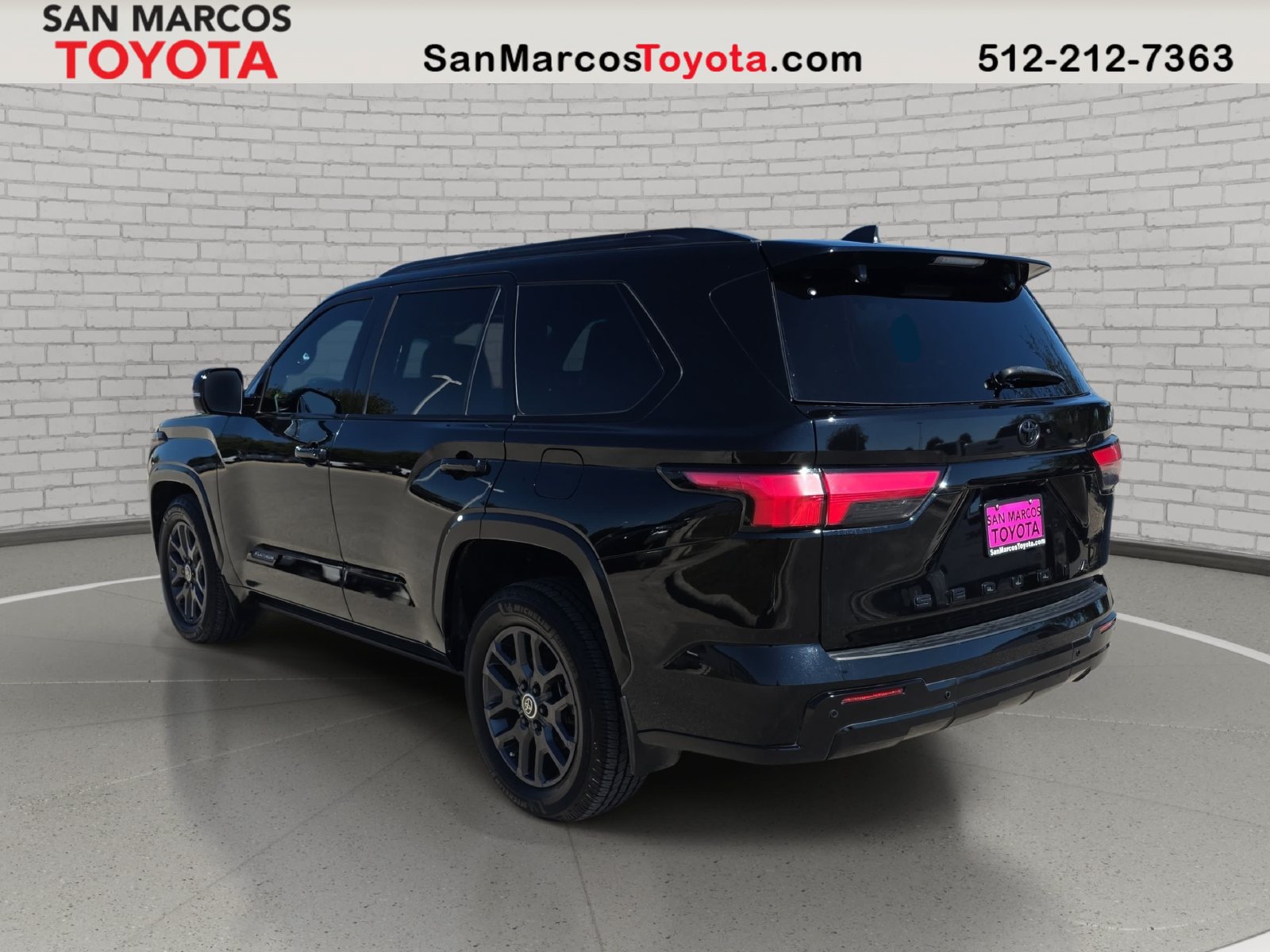Used 2024 Toyota Sequoia Platinum AWD/4WD image 8