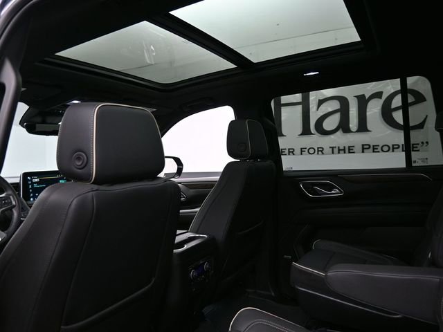 Used 2024 Chevrolet Suburban Premier w/ Premium Package 2 image 29