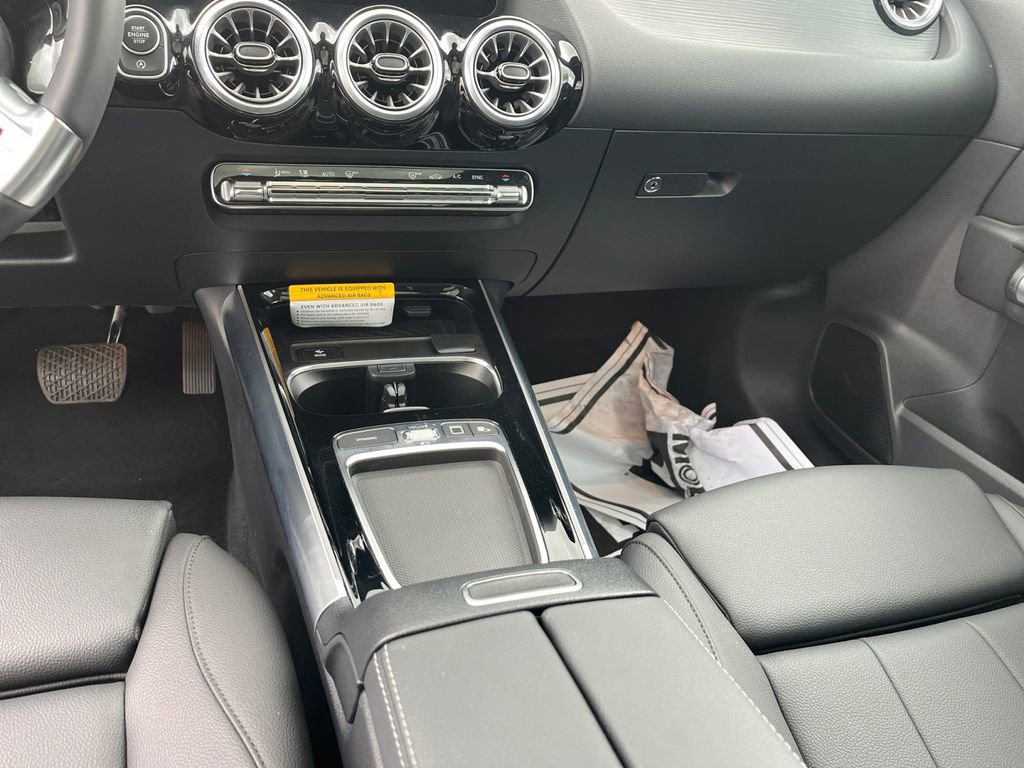 Certified 2025 Mercedes-Benz GLA 250 4MATIC image 11