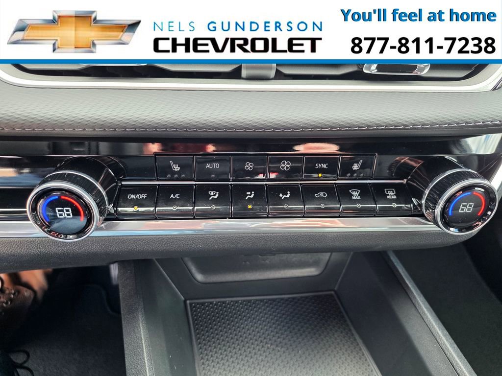 New 2026 Chevrolet Equinox LT w/ Convenience Package II AWD/4WD image 24