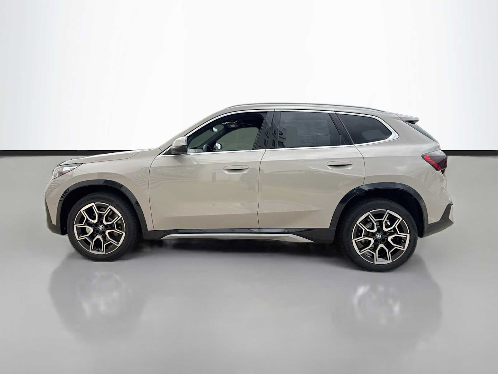 New 2027 BMW X1 xDrive28i AWD/4WD image 5