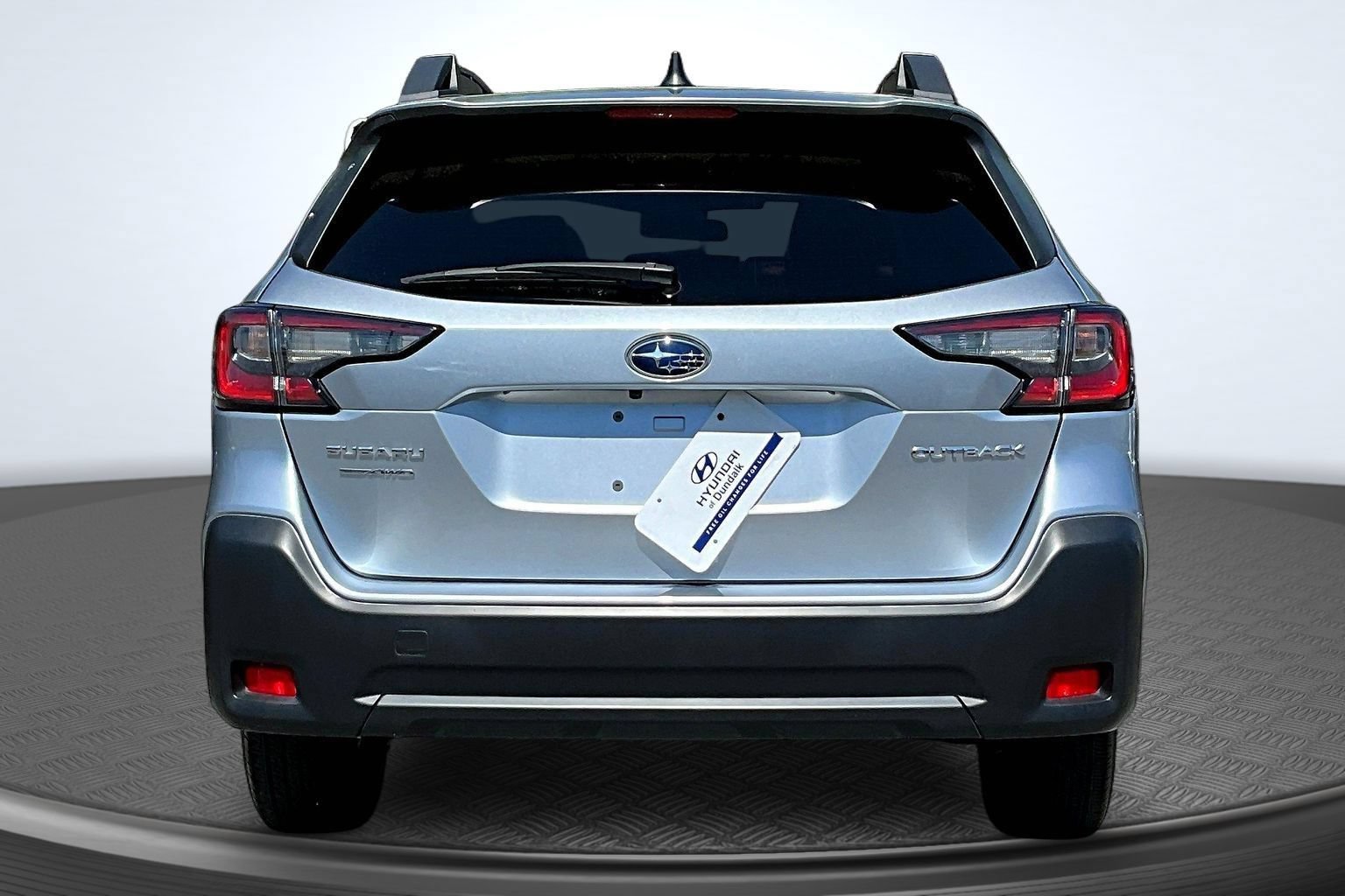 Used 2023 Subaru Outback Premium AWD/4WD image 6