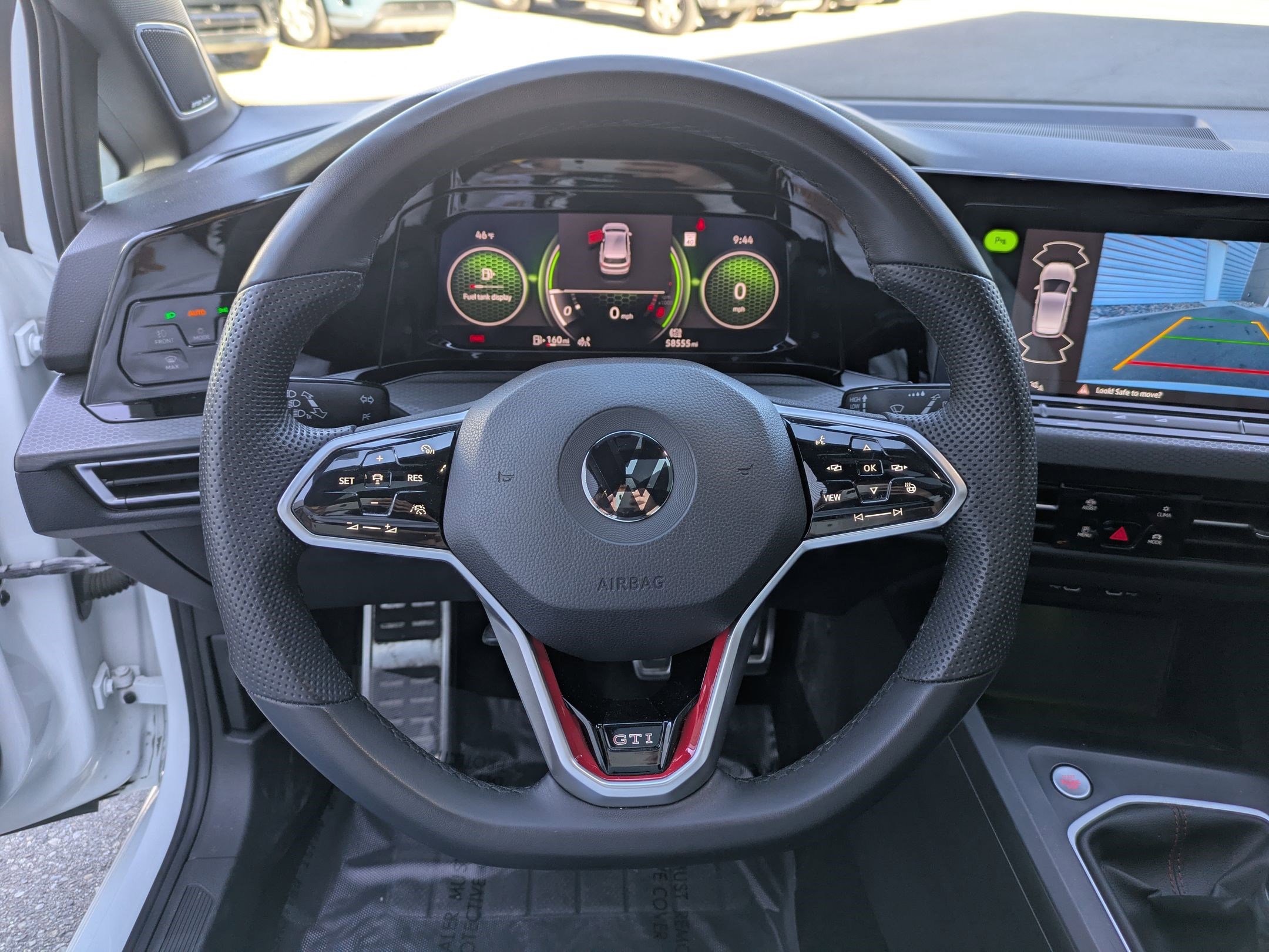 Used 2022 Volkswagen GTI SE FWD image 17