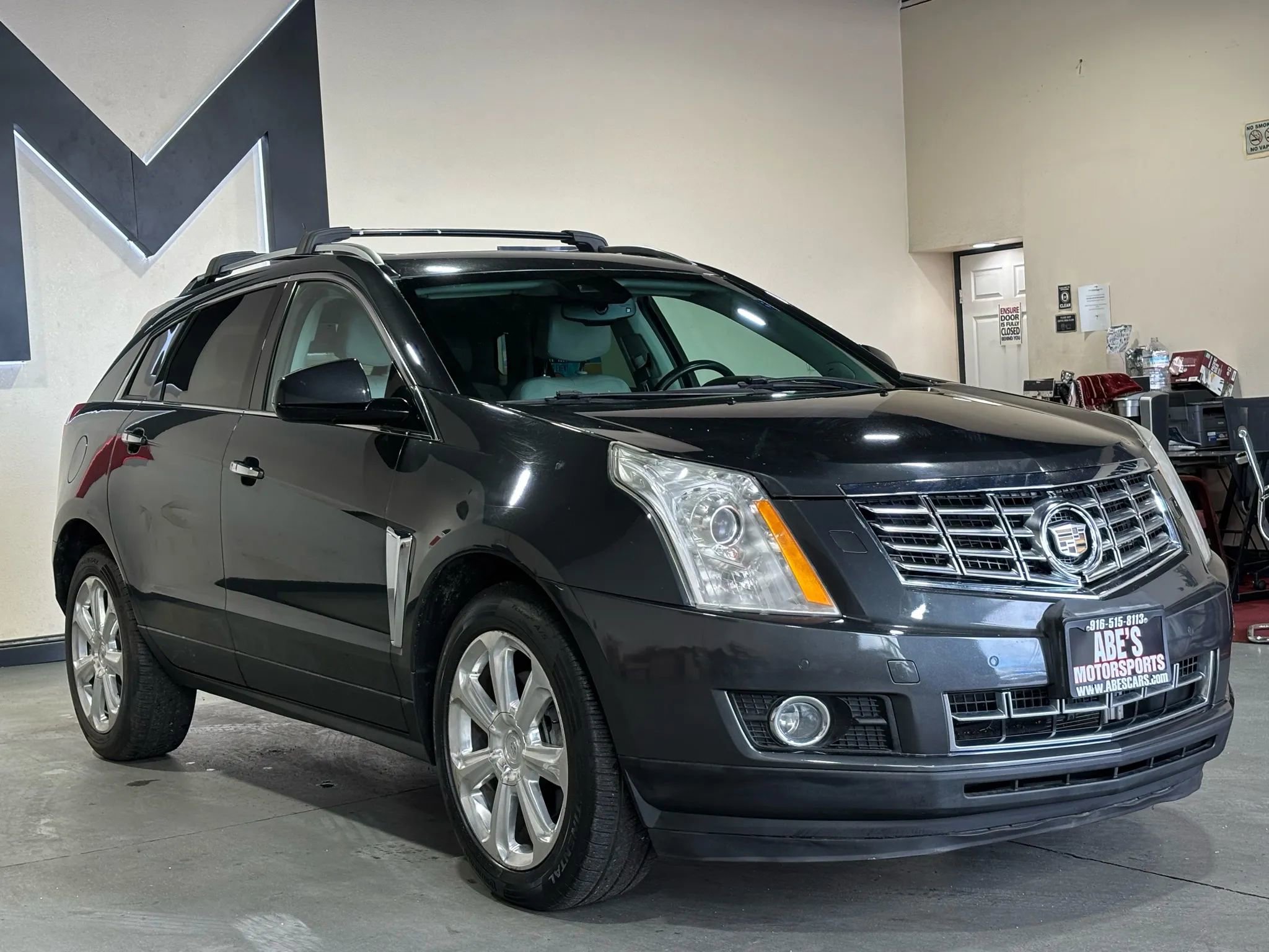 Used 2014 Cadillac SRX Performance w/ Driver Awareness Package FWD image 2