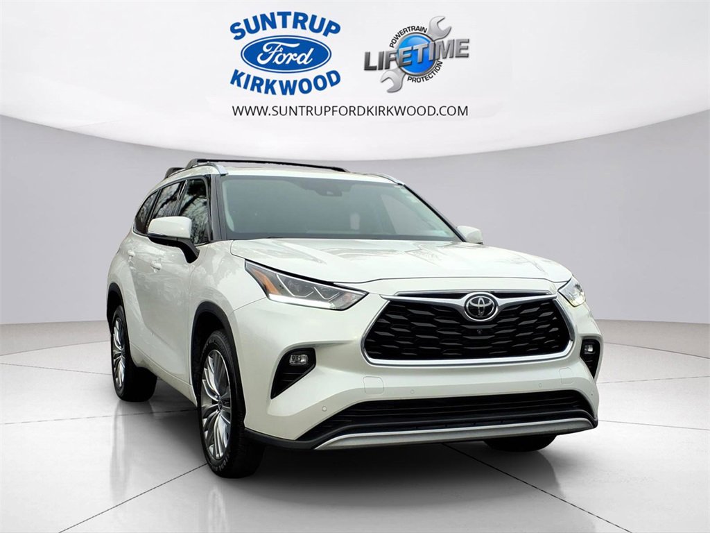 Used 2020 Toyota Highlander Platinum image 1