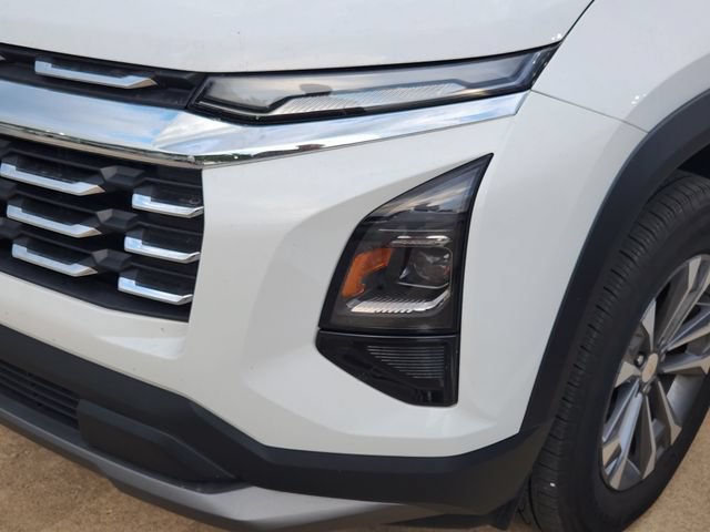 Used 2026 Chevrolet Equinox LT FWD image 8