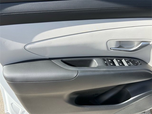 New 2026 Hyundai Tucson SE image 7