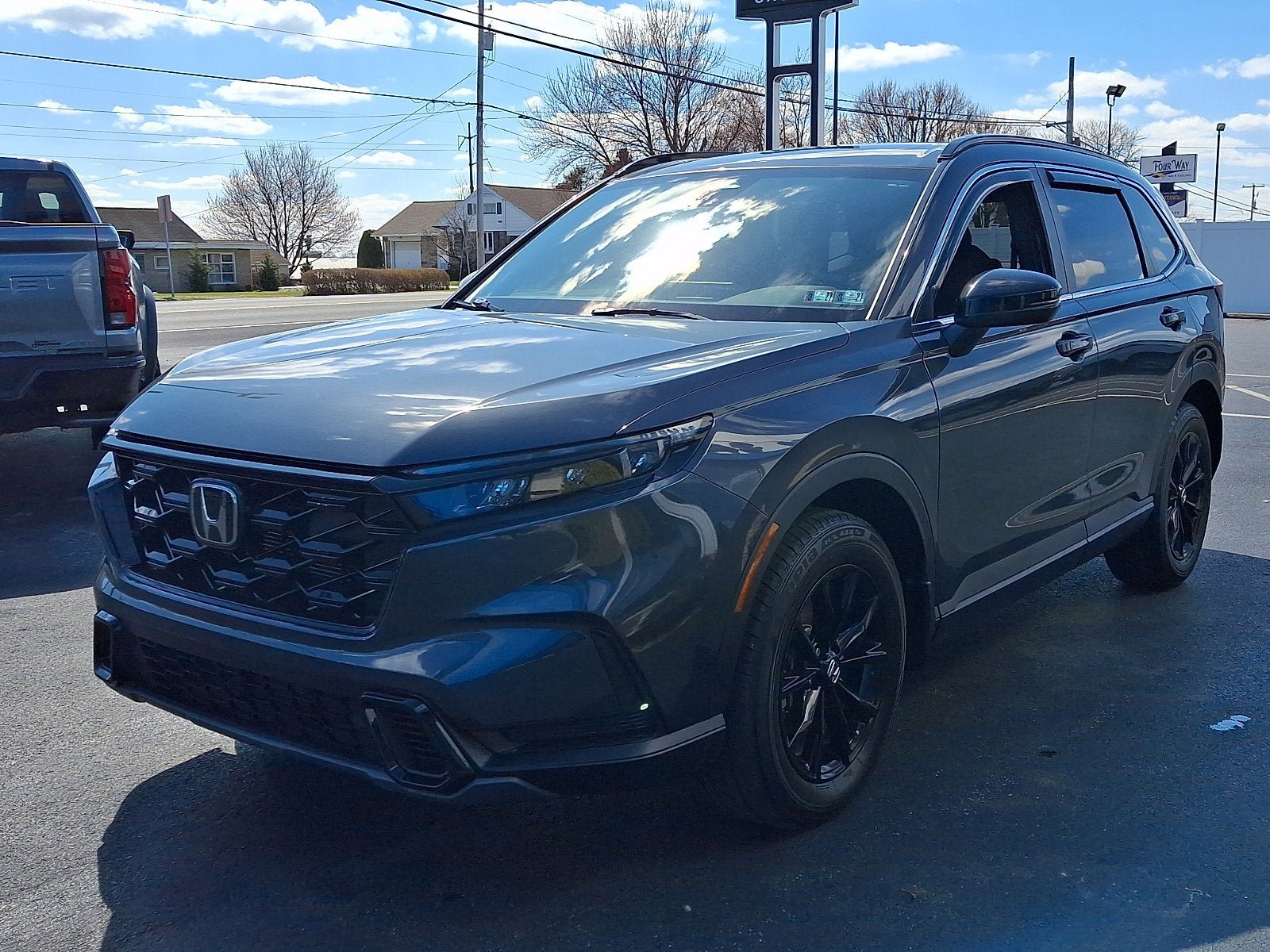 Used 2025 Honda CR-V Sport image 3