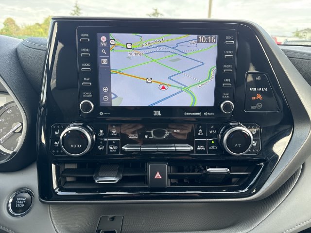 Used 2022 Toyota Highlander Limited AWD/4WD image 25