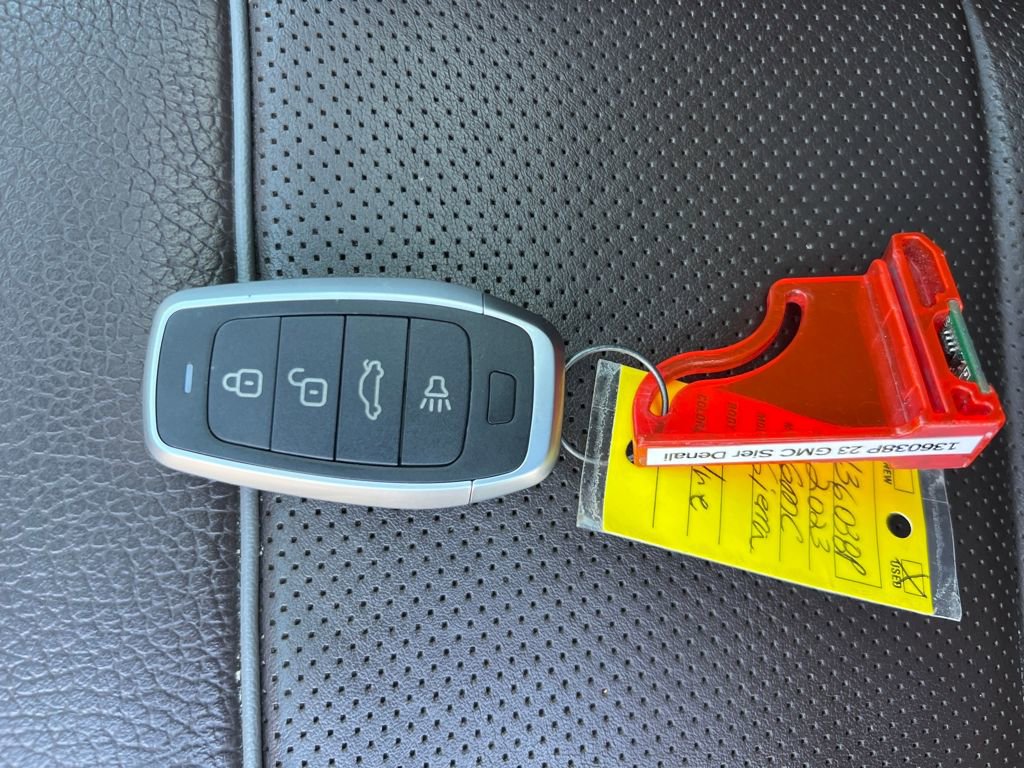 Certified 2023 GMC Sierra 1500 Denali image 32