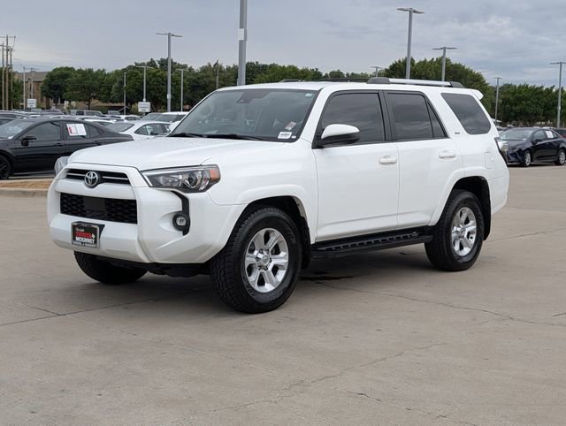Used 2022 Toyota 4Runner SR5 RWD image 10