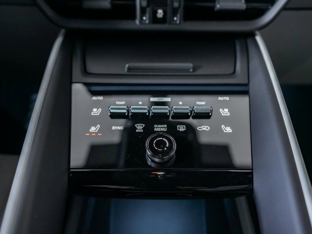 New 2026 Porsche Macan 4S Electric image 22