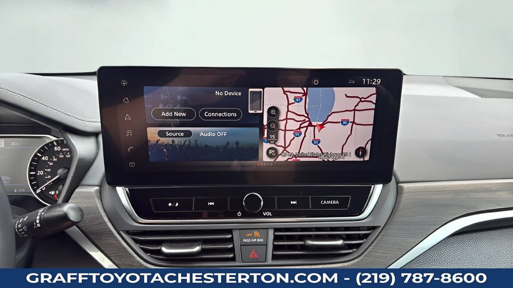 Used 2024 Nissan Altima 2.5 SV w/ SV Premium Package FWD image 18