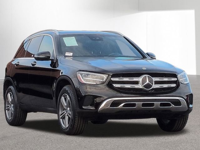 Used 2022 Mercedes-Benz GLC 300 4MATIC image 3