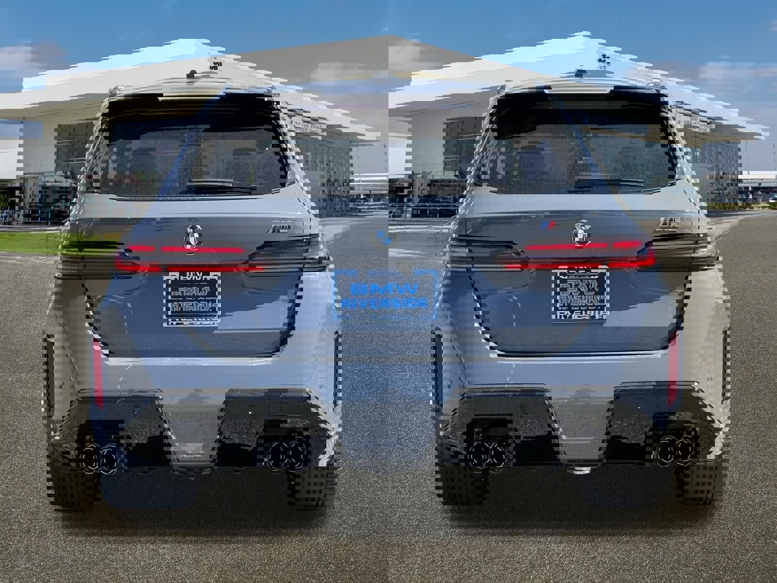 New 2026 BMW M5 Touring image 9