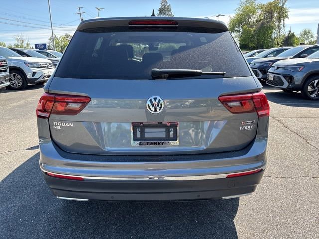 Used 2021 Volkswagen Tiguan SEL AWD/4WD image 2
