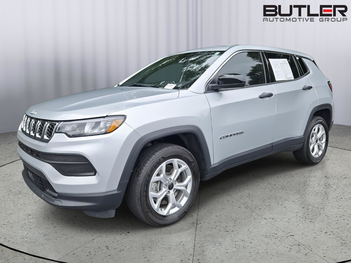 Used 2025 Jeep Compass Sport AWD/4WD image 1