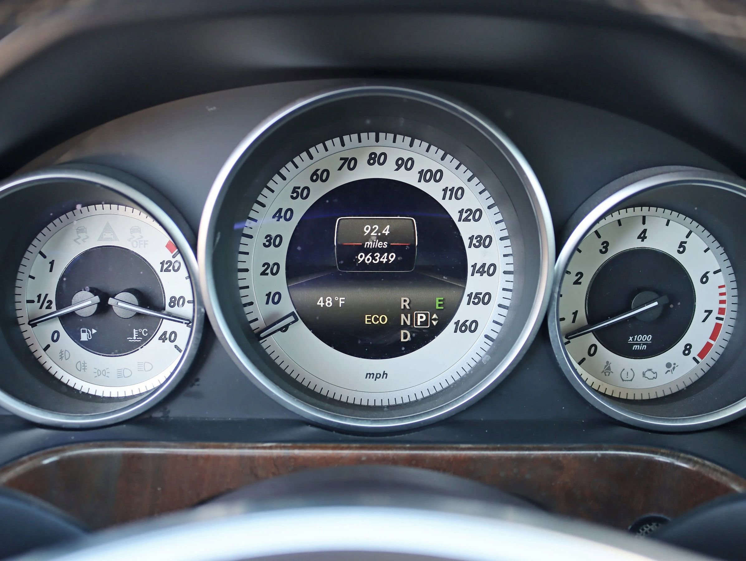 Used 2014 Mercedes-Benz E 350 4MATIC Sedan image 19