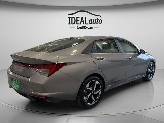Used 2022 Hyundai Elantra SEL w/ Convenience + Premium Package image 6