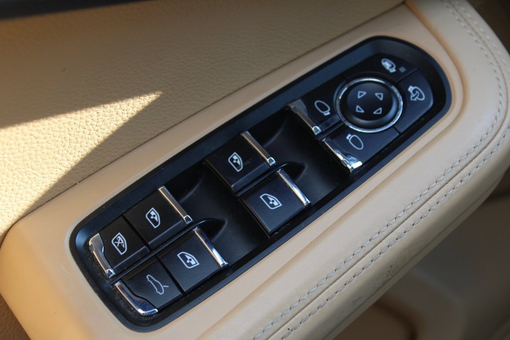 Used 2017 Porsche Macan GTS image 19