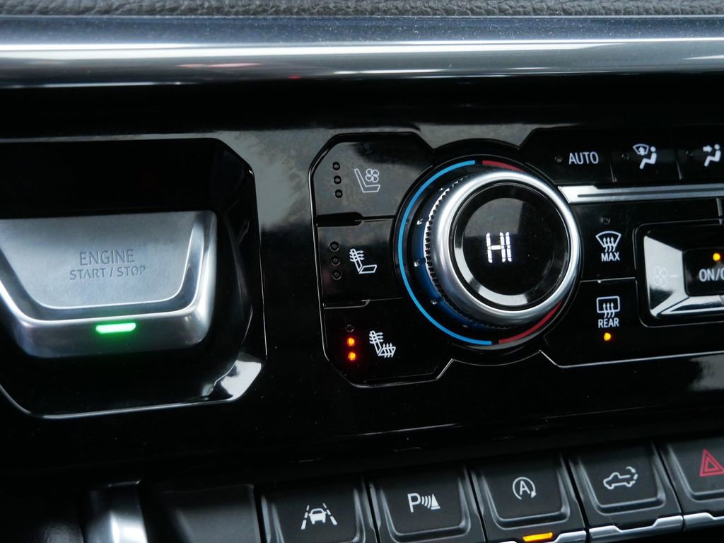 Used 2024 GMC Sierra 1500 Denali w/ Denali Reserve Package image 26