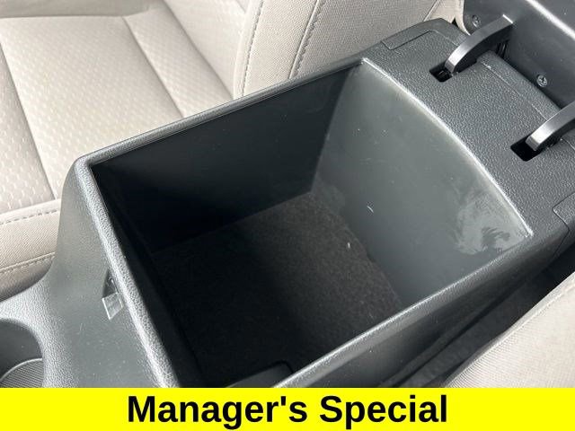 Used 2019 Hyundai Elantra SE image 28