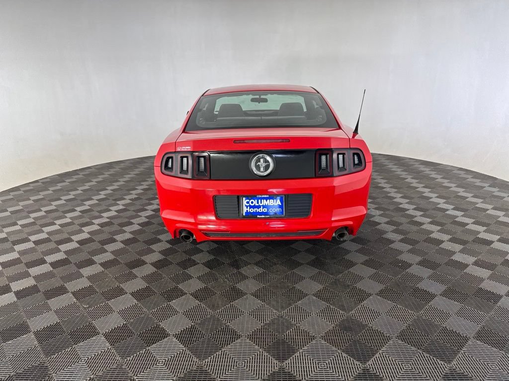 Used 2013 Ford Mustang Coupe RWD image 6