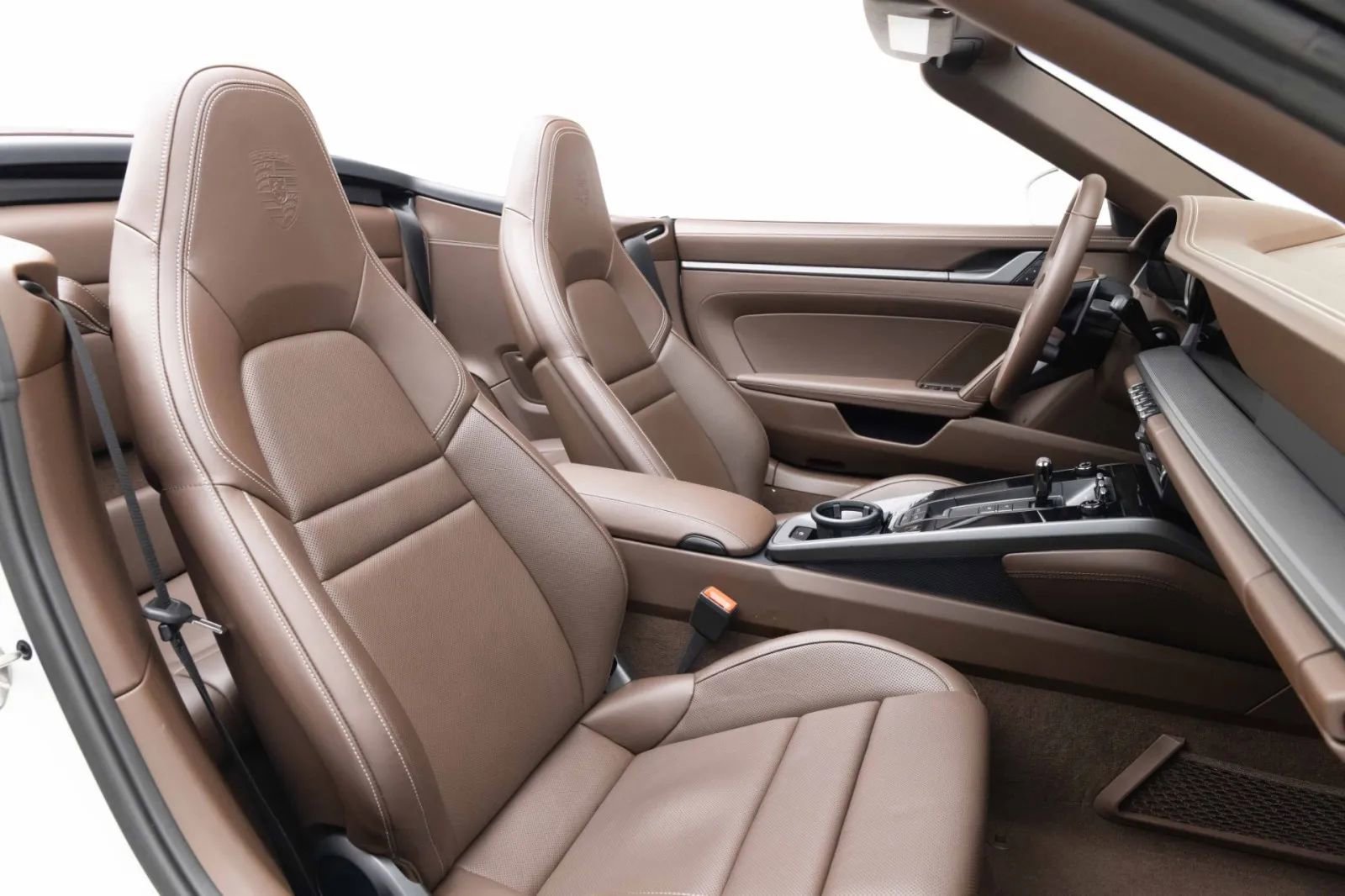 Used 2024 Porsche 911 Carrera image 4