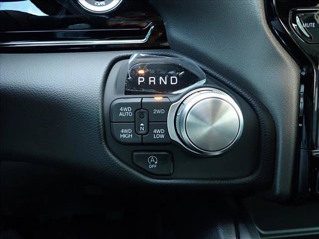 New 2026 RAM 1500 Laramie AWD/4WD image 19