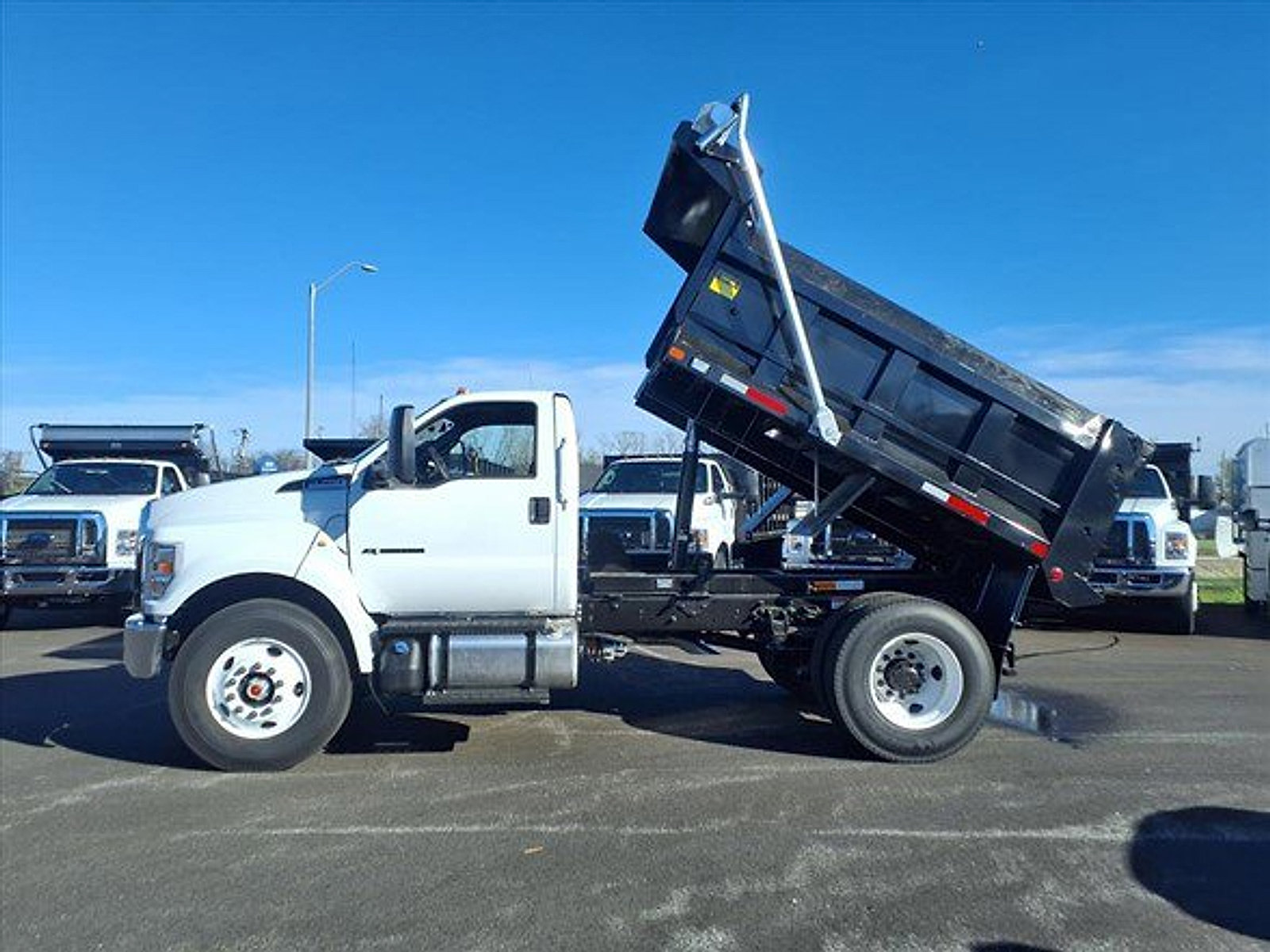 New 2027 Ford F750 2WD Regular Cab Super Duty image 3