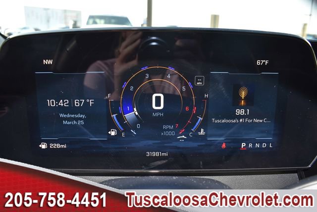 Used 2025 Chevrolet Traverse LT w/ Driver Confidence Package image 34