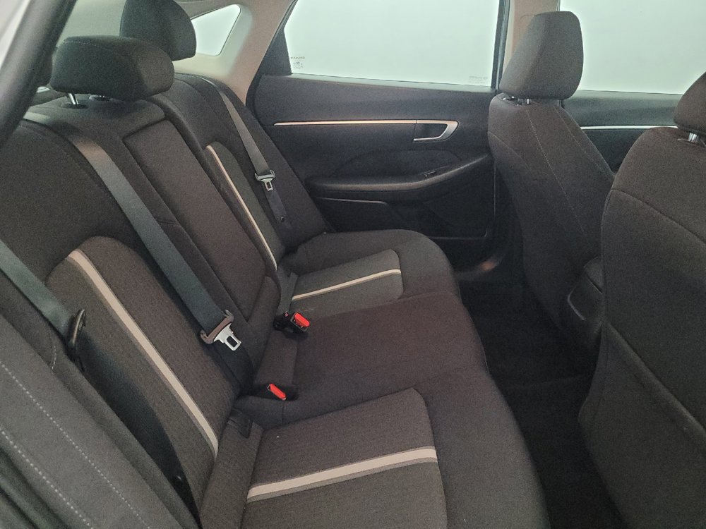 Used 2025 Hyundai Sonata SEL FWD image 19