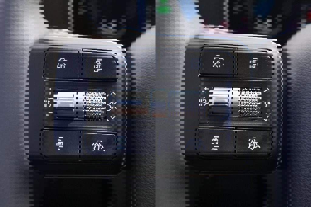 New 2026 Hyundai Santa Fe SE image 13