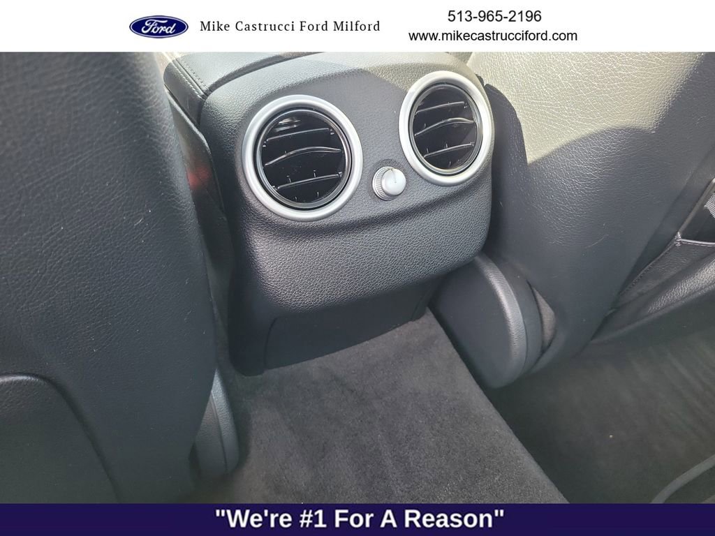 Used 2015 Mercedes-Benz C 300 4MATIC Sedan image 12