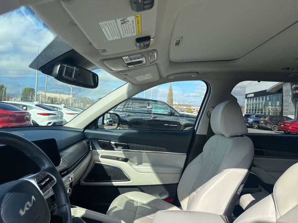 Used 2024 Kia Telluride SX image 12