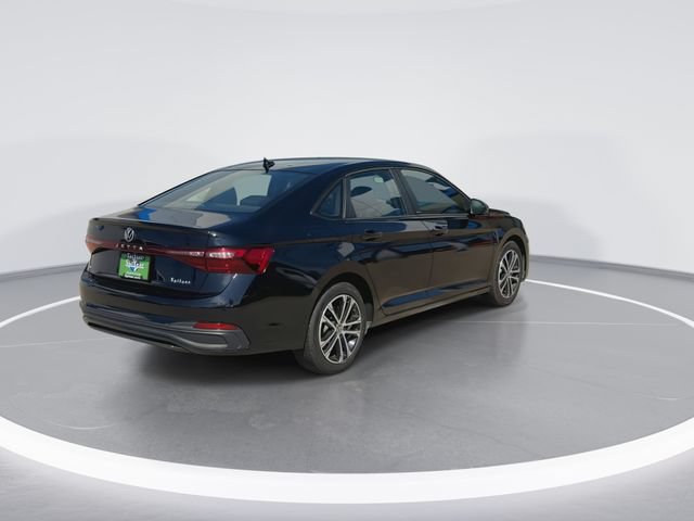 Used 2025 Volkswagen Jetta Sport FWD image 9