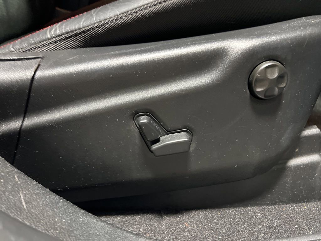 Used 2025 Dodge Durango GT image 10