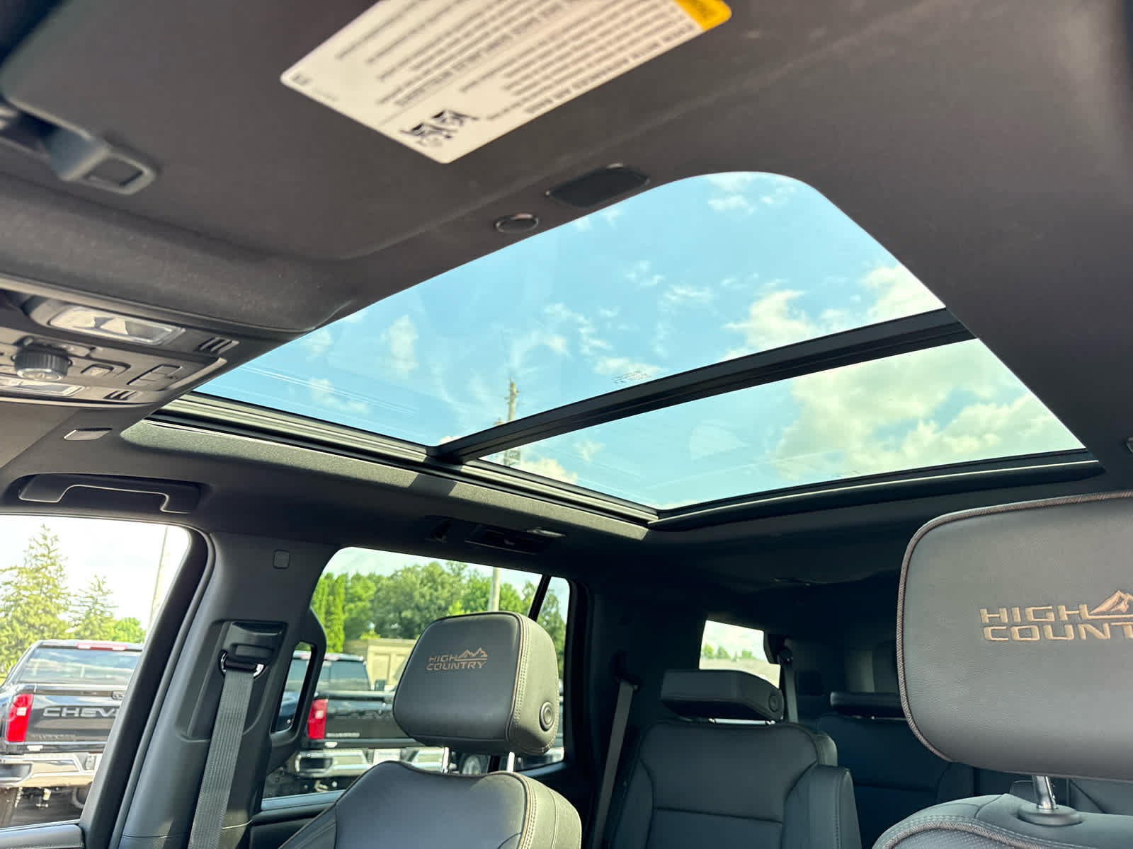 Certified 2023 Chevrolet Tahoe High Country AWD/4WD image 22