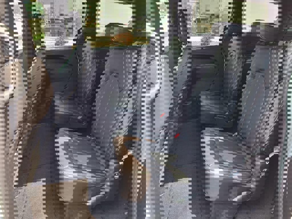 New 2025 Chrysler Pacifica Select image 5
