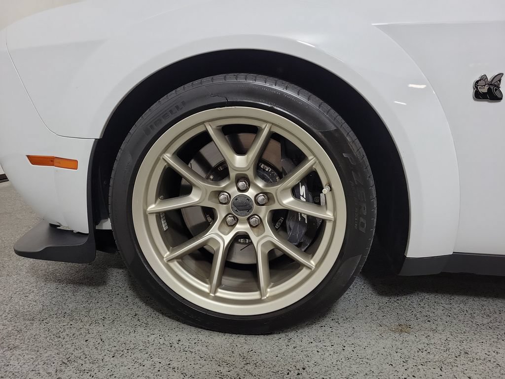 Used 2023 Dodge Challenger R/T Scat Pack RWD image 9