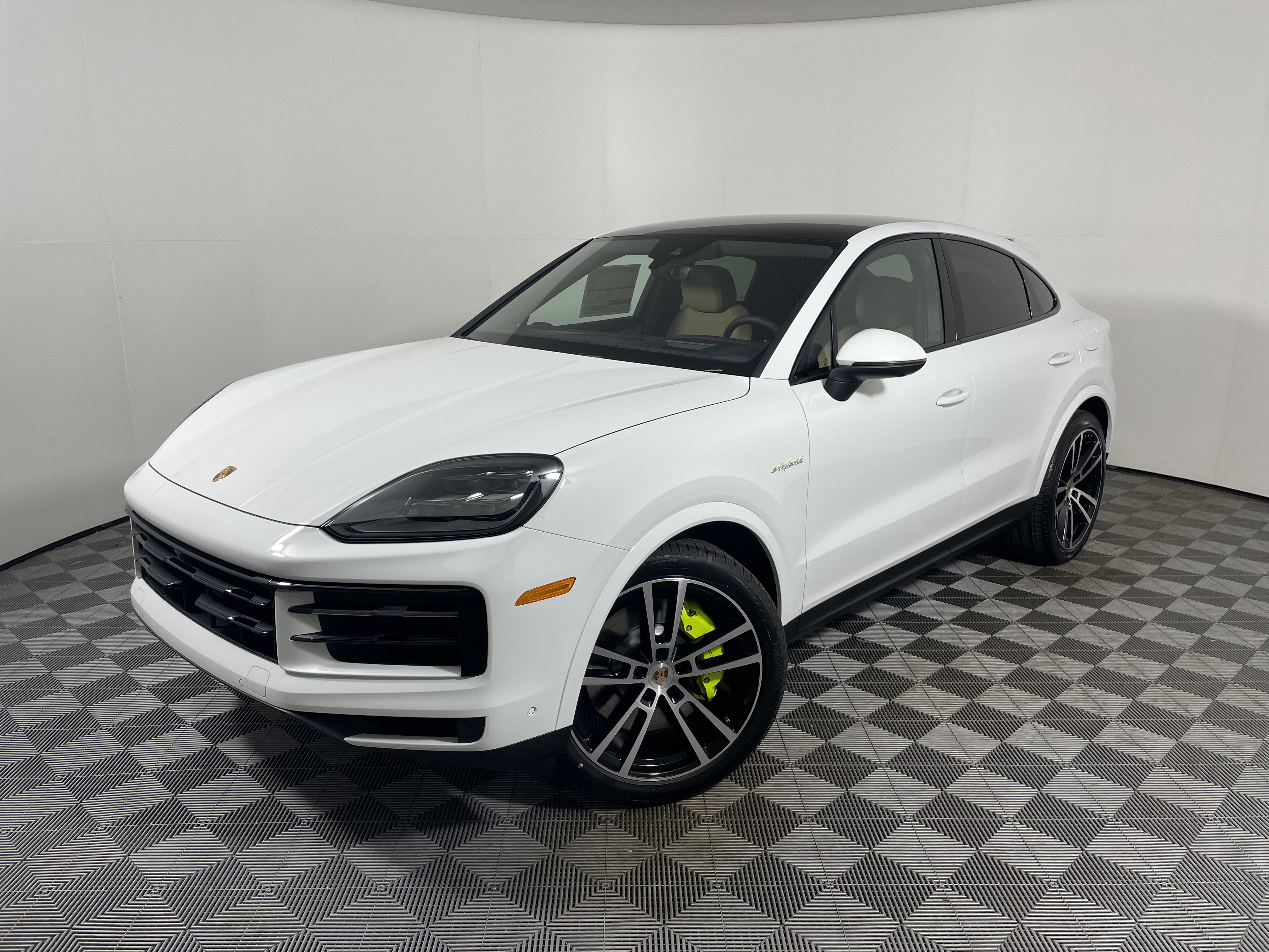 New 2026 Porsche Cayenne E-Hybrid image 1