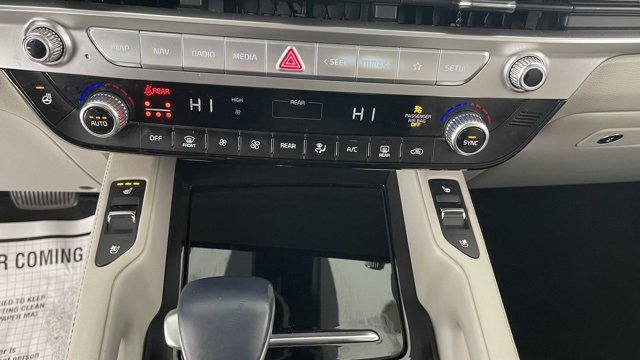 Used 2023 Kia Telluride EX w/ EX Captain's Chair Package image 41