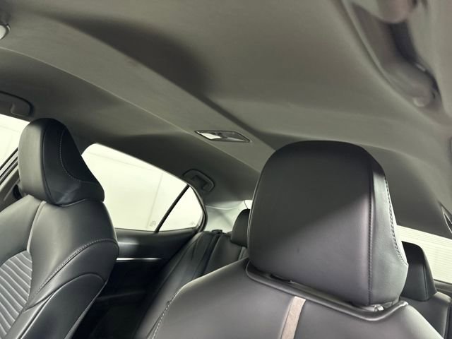 Used 2024 Toyota Camry SE image 12