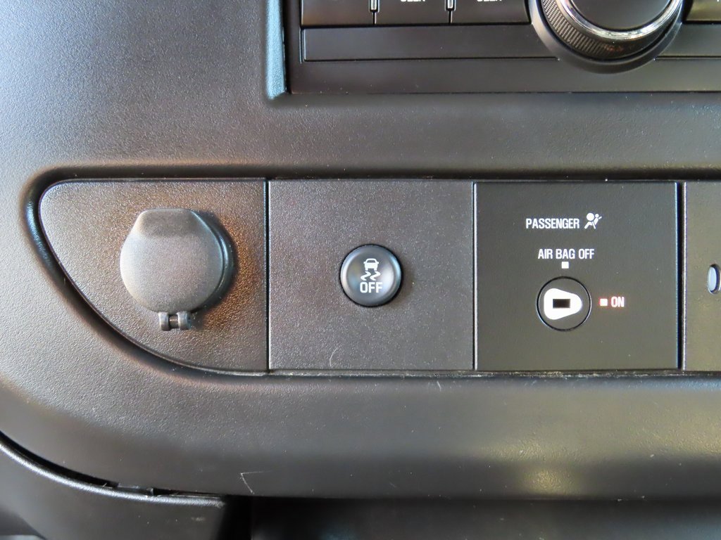 Used 2018 Chevrolet Express 3500 Extended w/ Driver Convenience Package image 6