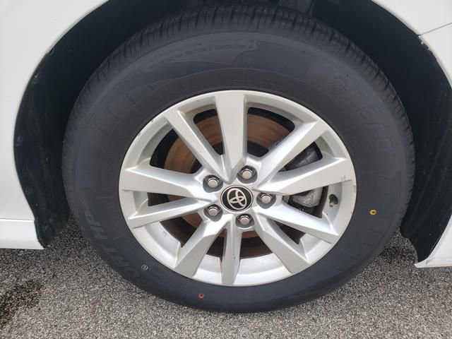 Used 2025 Toyota Camry LE FWD image 27