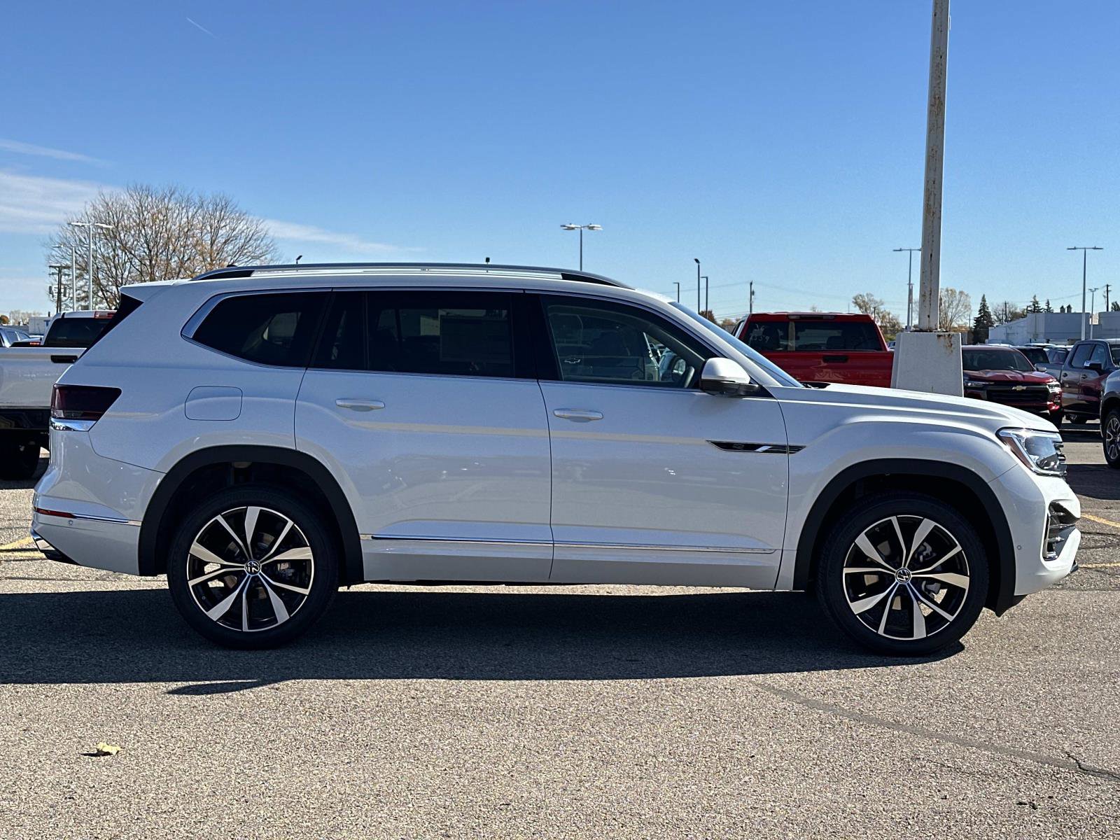 New 2026 Volkswagen Atlas SEL Premium R-Line image 6