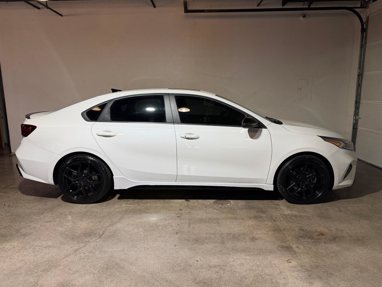Used 2023 Kia Forte GT w/ GT2 Package FWD image 5
