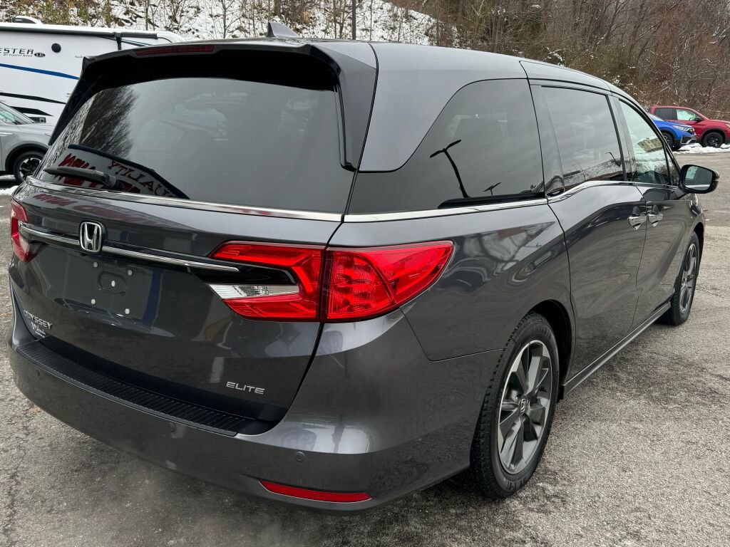 Used 2023 Honda Odyssey Elite image 7
