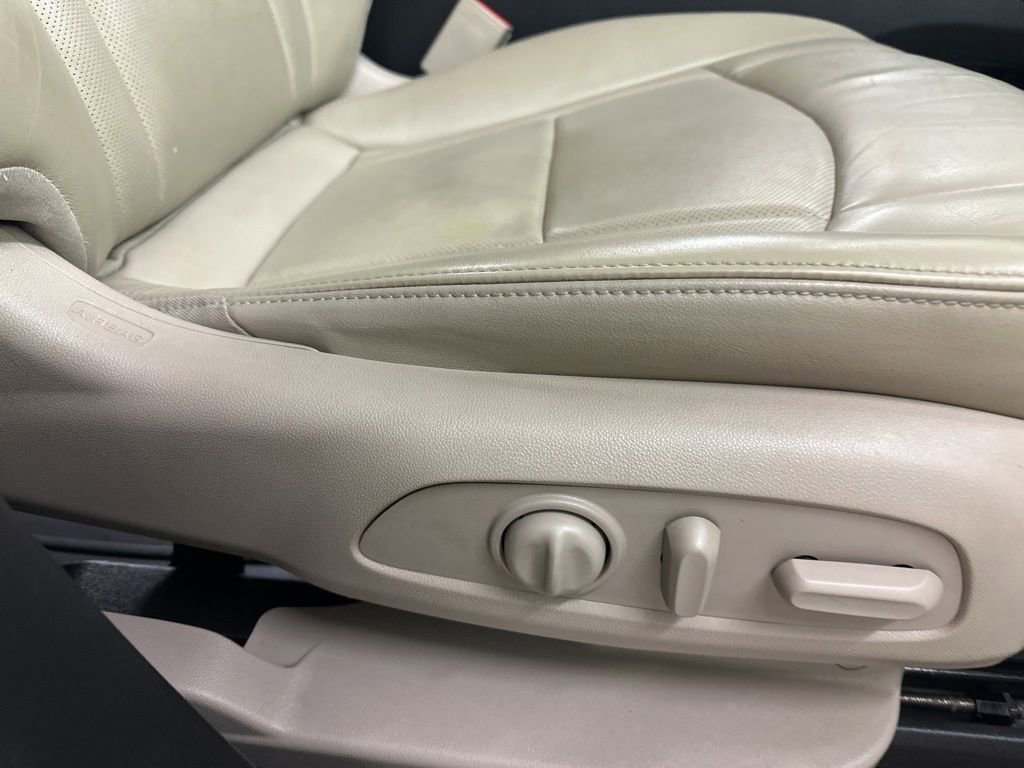 Used 2019 Buick Enclave Essence image 21